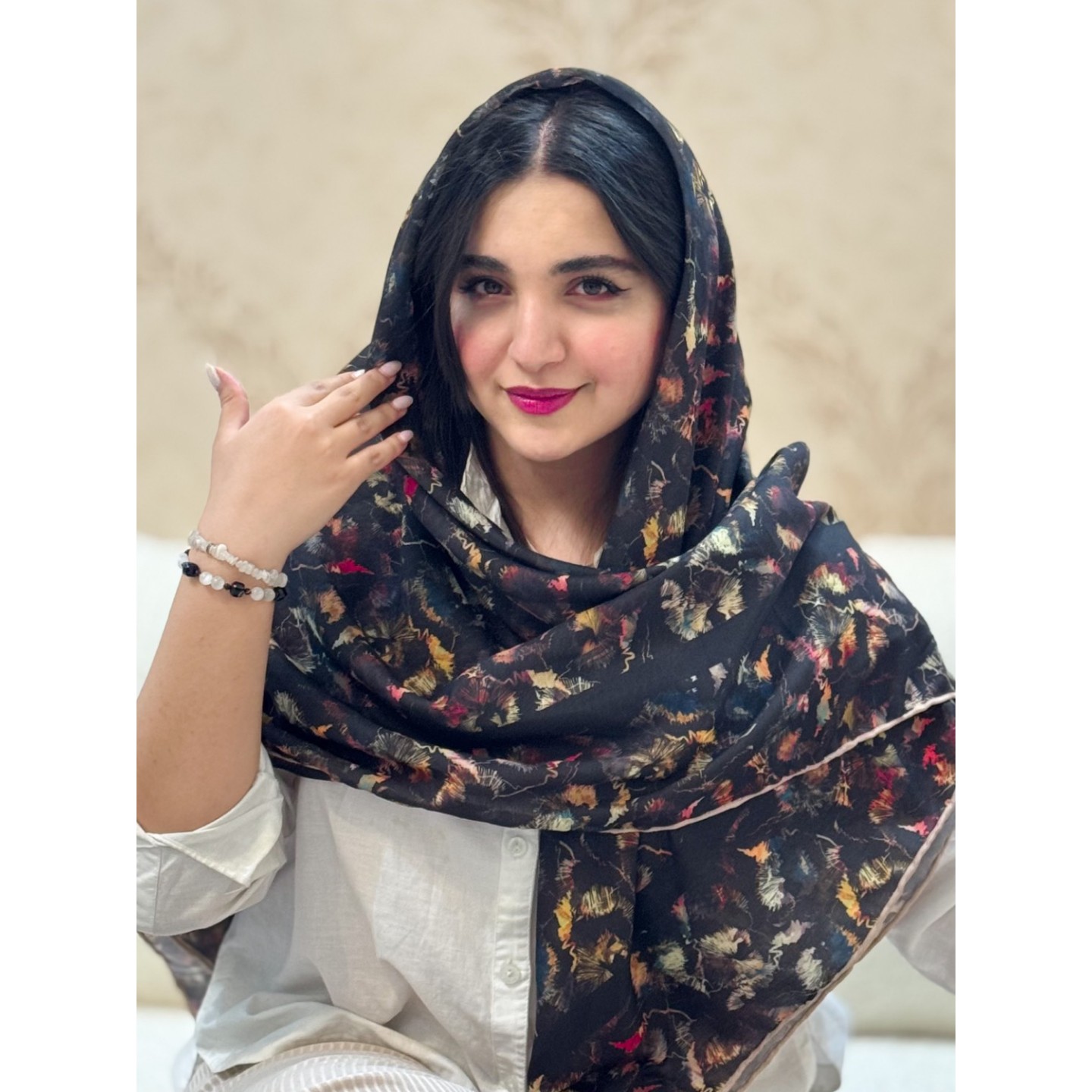 روسری نخی دست دوز مشکی
