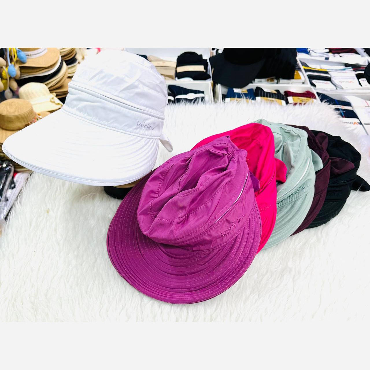 کلاه نقاب دار