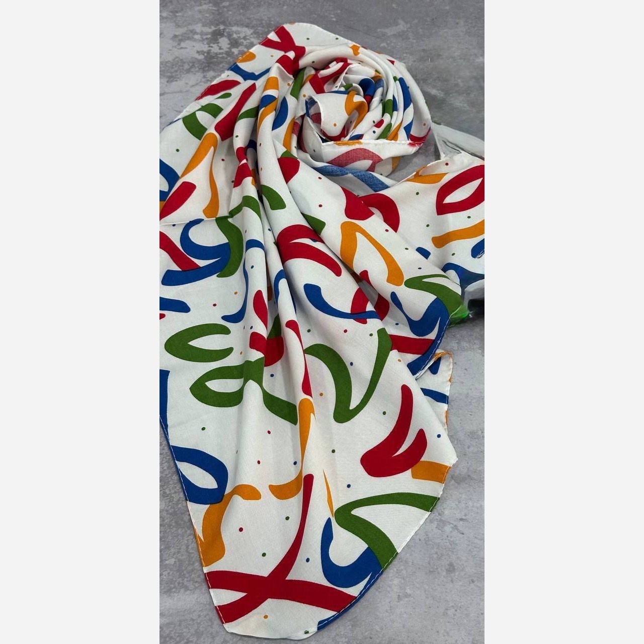 مینی اسکارف رنگین کمانی