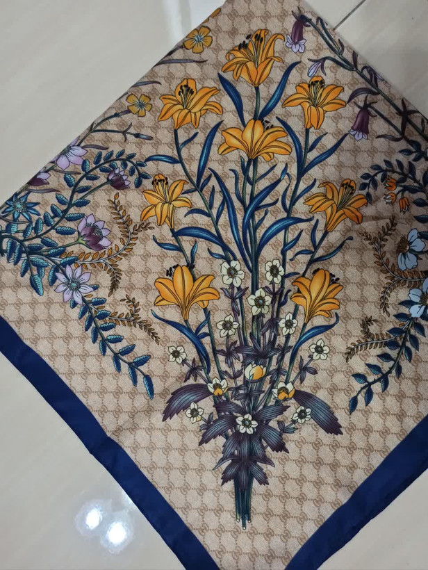 روسری کرپ مجلسی